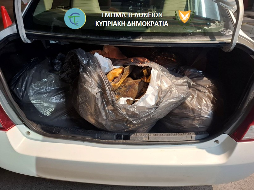 200 κιλά κρέατος και κόκκαλα κατασχέθηκαν στο οδοφράγμα του Αγίου Δομετίου