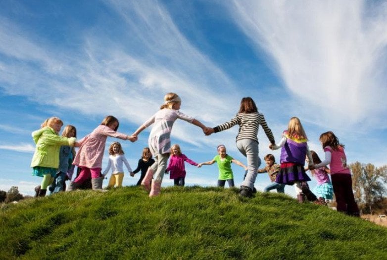 Η Eπ. Προστασίας Παιδιού τονίζει το ρόλο της πολιτείας στην ενδυνάμωση παιδιών