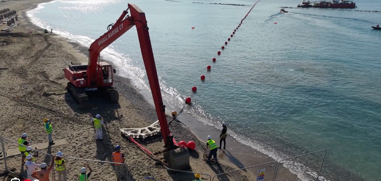 Το υποθαλάσσιο καλώδιο BlueMed «προσγειώθηκε» στην Κύπρο - Η στρατηγική αξία