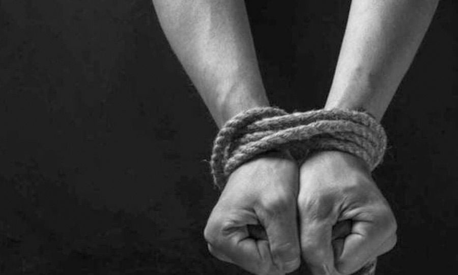 Απήγαγαν άντρα στη Λευκωσία-Τον μετέφεραν με το όχημά του και τον ξυλοφόρτωσαν