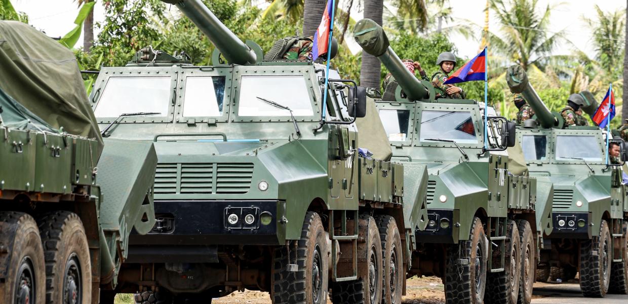 Η Μπανγκόκ αναστέλλει τη συμφωνία εκεχειρίας με Καμπότζη