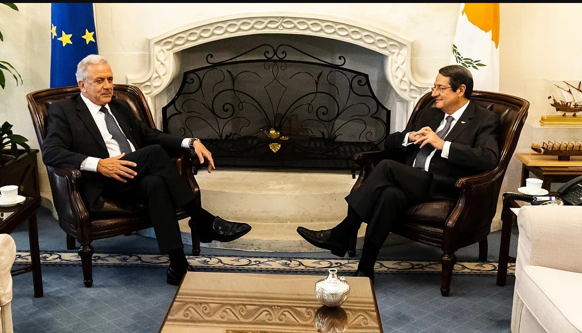 «Αποκυήματα φαντασίας»-Η απάντηση Αβραμόπουλου στις αναφορές Μαυρογιάννη