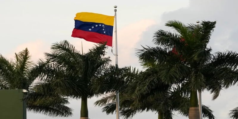 Βενεζουέλα: Μαζική ανάπτυξη του στρατού ενόψει άφιξής «Gerald Ford»