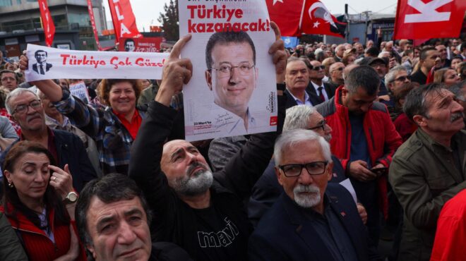 Τουρκία: Η αντιπολίτευση απορρίπτει το κατηγορητήριο σε βάρος του Ιμάμογλου