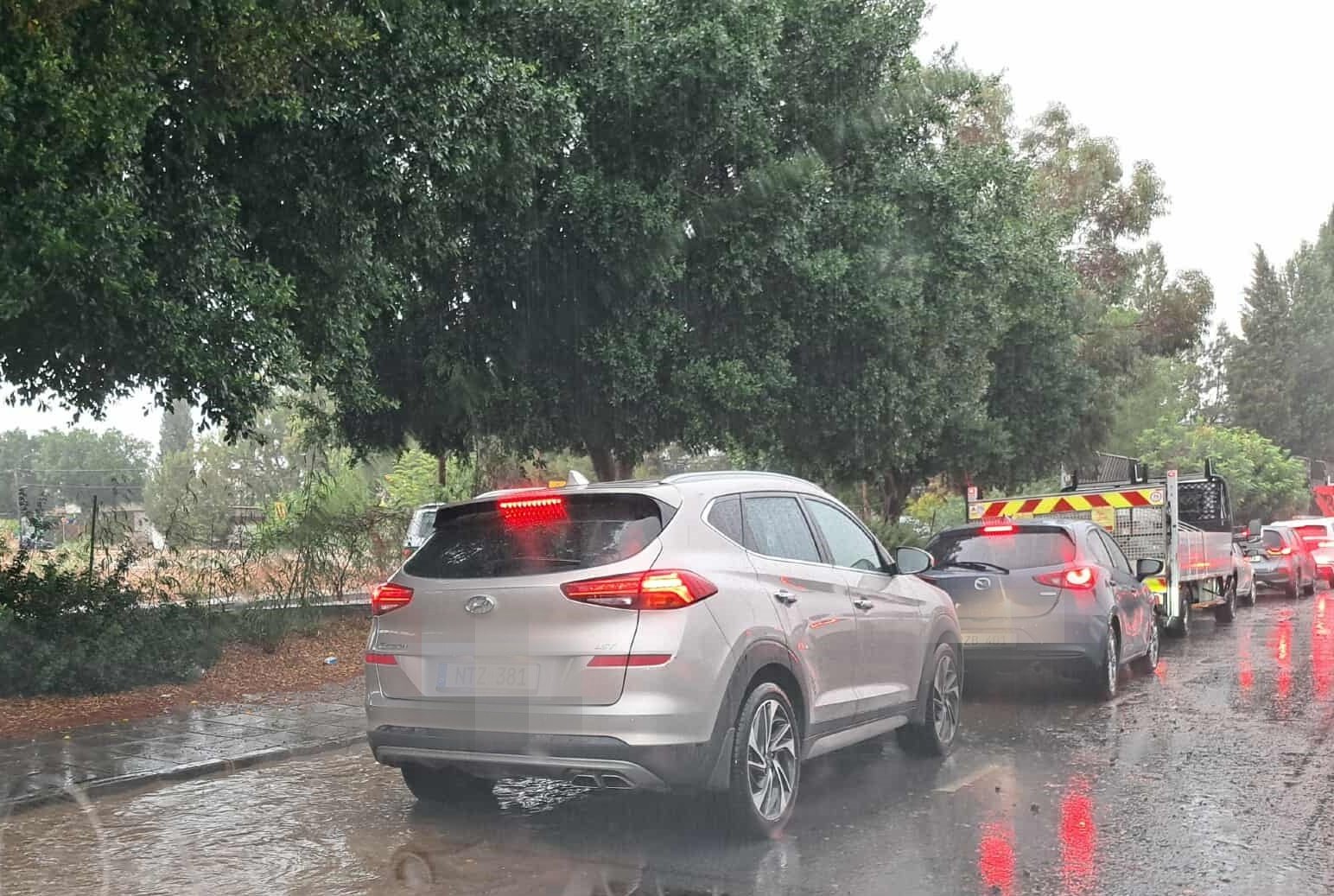 «Άνοιξαν» οι ουρανοί στη Λευκωσία - Βίντεο από τις έντονες βροχοπτώσεις