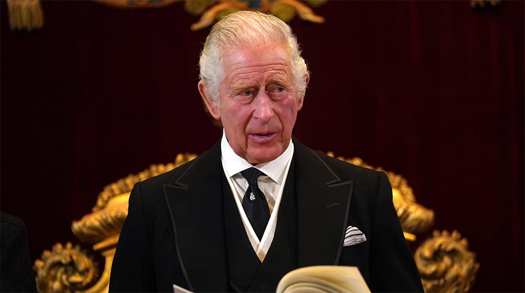 Ο Κάρολος θα γιορτάσει τα 77α γενέθλια του, παρά τα σκάνδαλα του αδερφού του