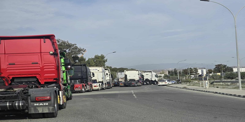 Ψηφίστηκαν οι κανονισμοί-προϋπόθεση για λήξη της απεργίας των μεταφορέων Α’