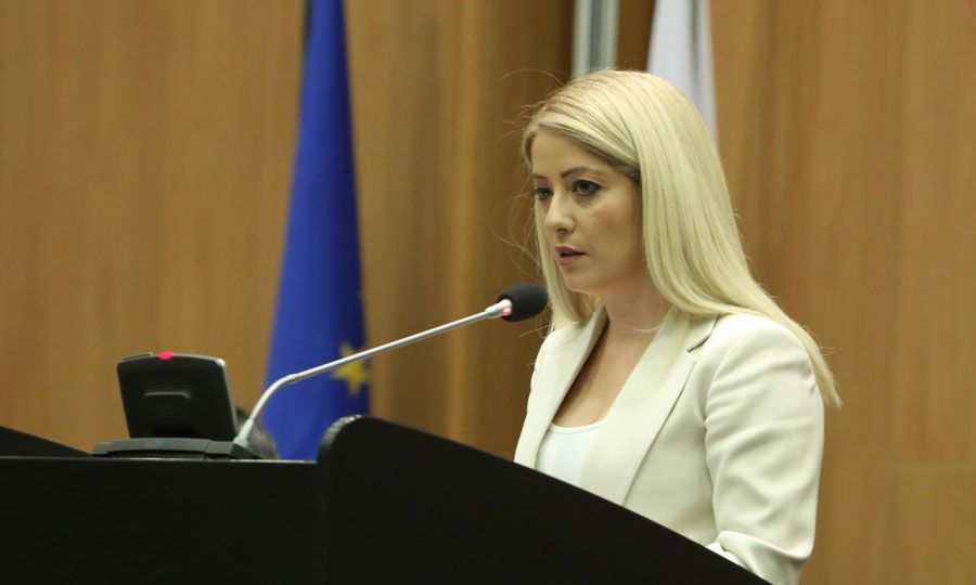 Έντονη καταδίκη της παράνομης ανακήρυξης του ψευδοκράτους από τη Βουλή