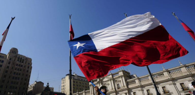 Προεδρικές Εκλογές στη Χιλή: Από την κοινωνική εξέγερση στη στροφή στον νόμο