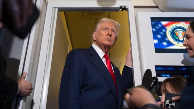 Η βρετανή υπουργός Πολιτισμού καλωσόρισε τη συγγνώμη του BBC στον Τραμπ