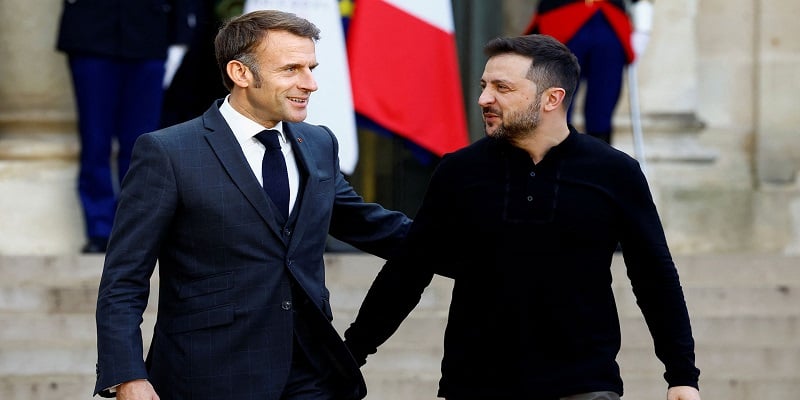 Συνάντηση Μακρόν και Ζελένσκι στο Παρίσι – Η ατζέντα των δύο ηγετών