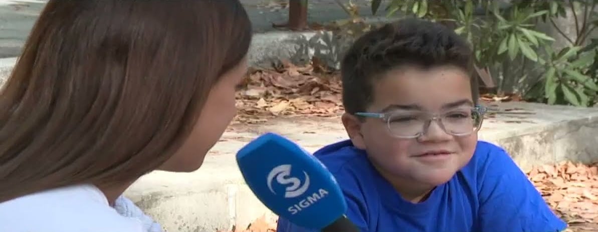 Πώς ο μικρός Λέων μέσα από τη σπάνια ασθένεια του μας δίνει μαθήματα ζωής