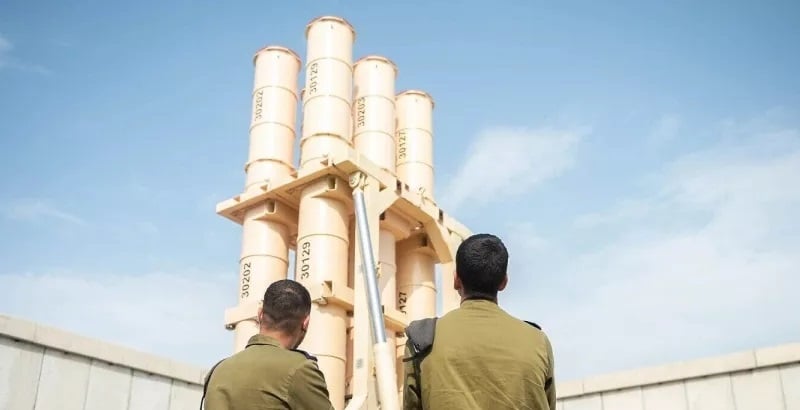 Reuters:Συζητήσεις Ελλάδας-Ισραήλ για αντιαεροπορικό θόλο «Ασπίδα του Αχιλλέα»