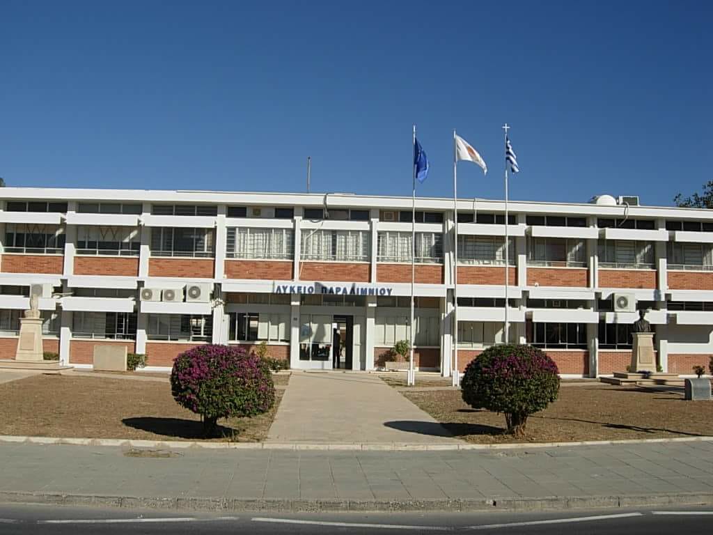 Ανάγκη ανέγερσης νέων σχολείων, λέει ο Πρόεδρος Επ. Παιδείας