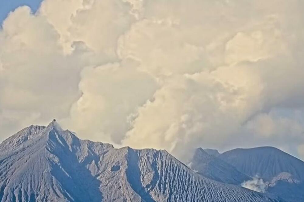 Ιαπωνία : Εξερράγη το ηφαίστειο Σακουρατζίμα – Ακυρώθηκαν πτήσεις (ΒΙΝΤΕΟ)