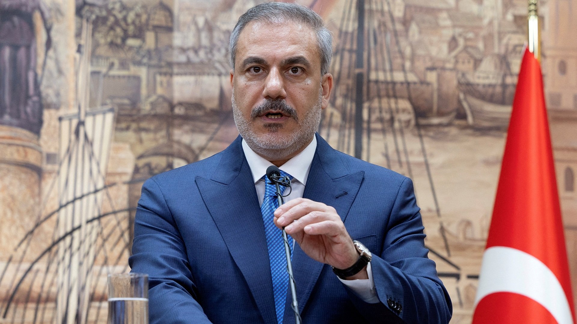 Χ. Φιντάν: «Ανένδοτος» σε ερώτηση για Κυπριακό-«Η καλύτερη δομή τα δύο κράτη»