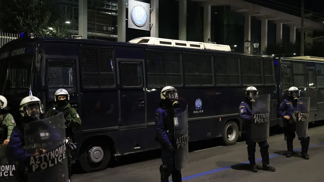 «Φρούριο» η Αθήνα για το Πολυτεχνείο: Πάνω από 5.000 αστυνομικοί και drones