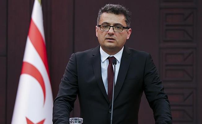 Έρχιουρμαν για κάψιμο σημαίας:Να αμφισβητηθεί η νοοτροπία που τροφοδοτεί μίσος