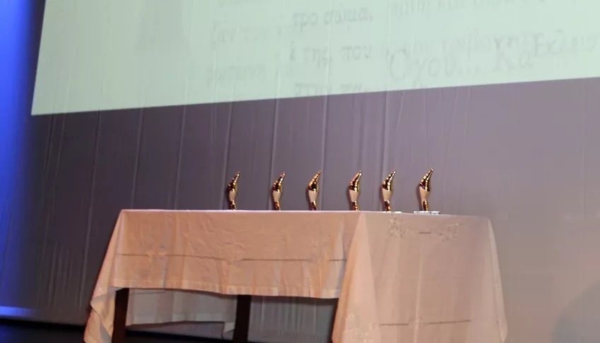 Μέλη βραβείων λογοτεχνίας: «Κανείς δεν μπορεί αυταρχικά να επιβάλει άποψη»