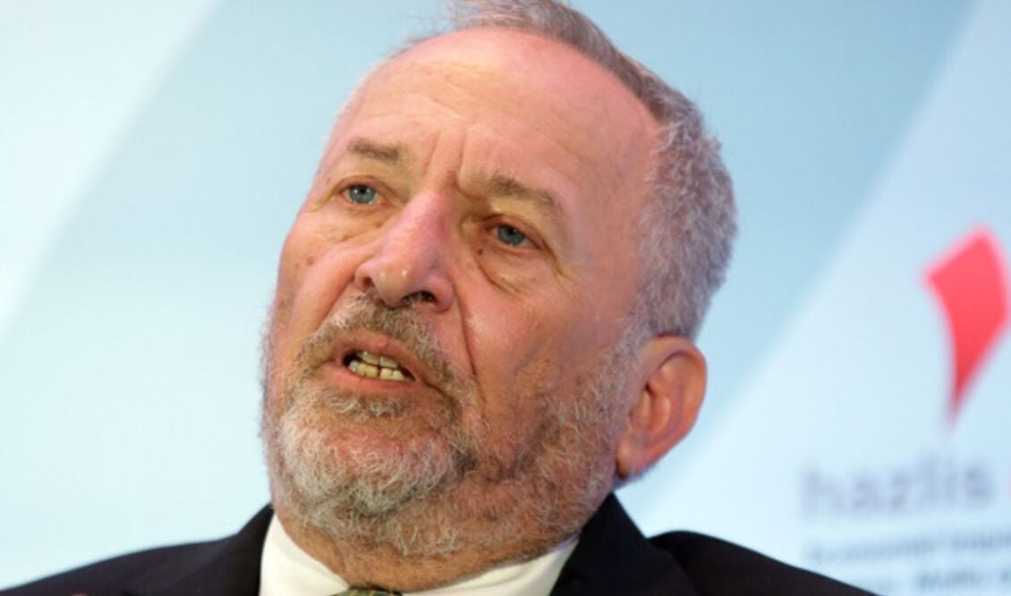 Ο πρώην ΥΠΟΙΚ Σάμερς αποσύρεται από τον δημόσιο βίο λόγω σχέσης με Έπστιν