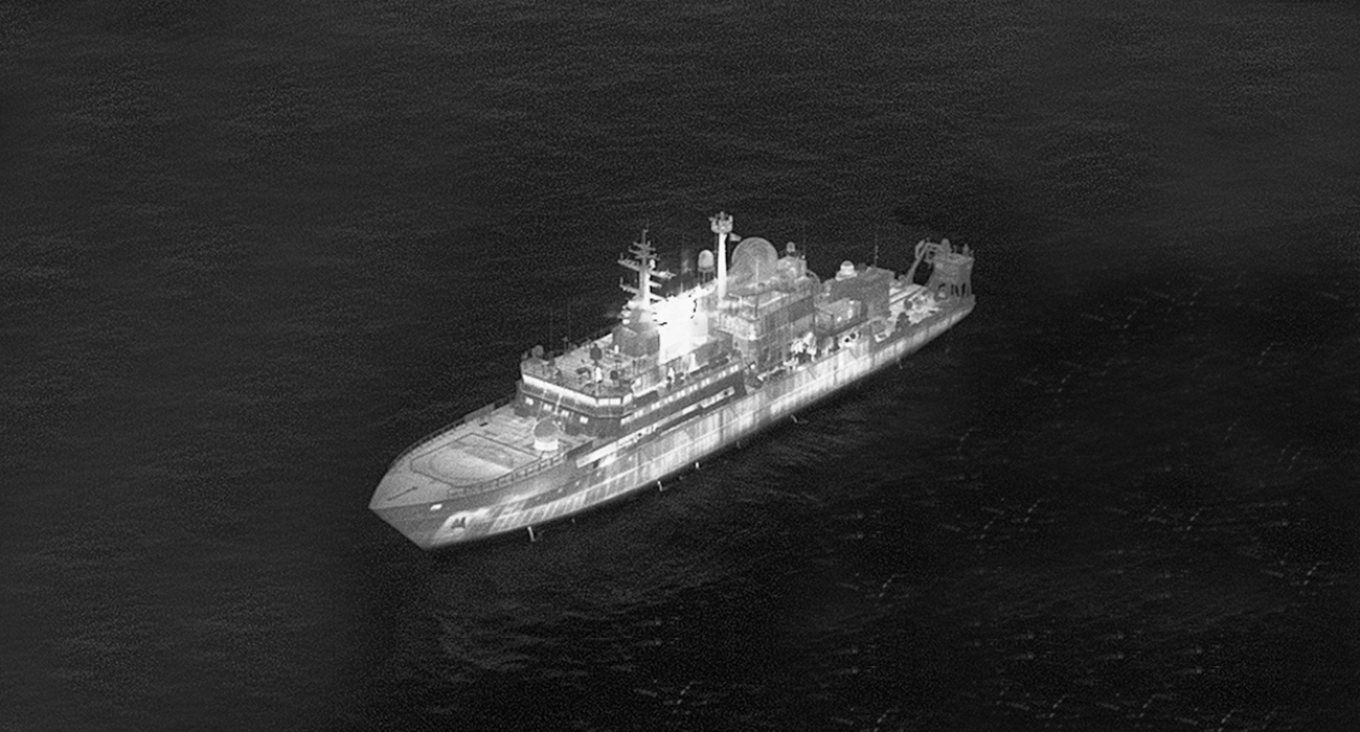 Τι γίνεται με το ρωσικό κατασκοπευτικό πλοίο βόρεια της Σκωτίας