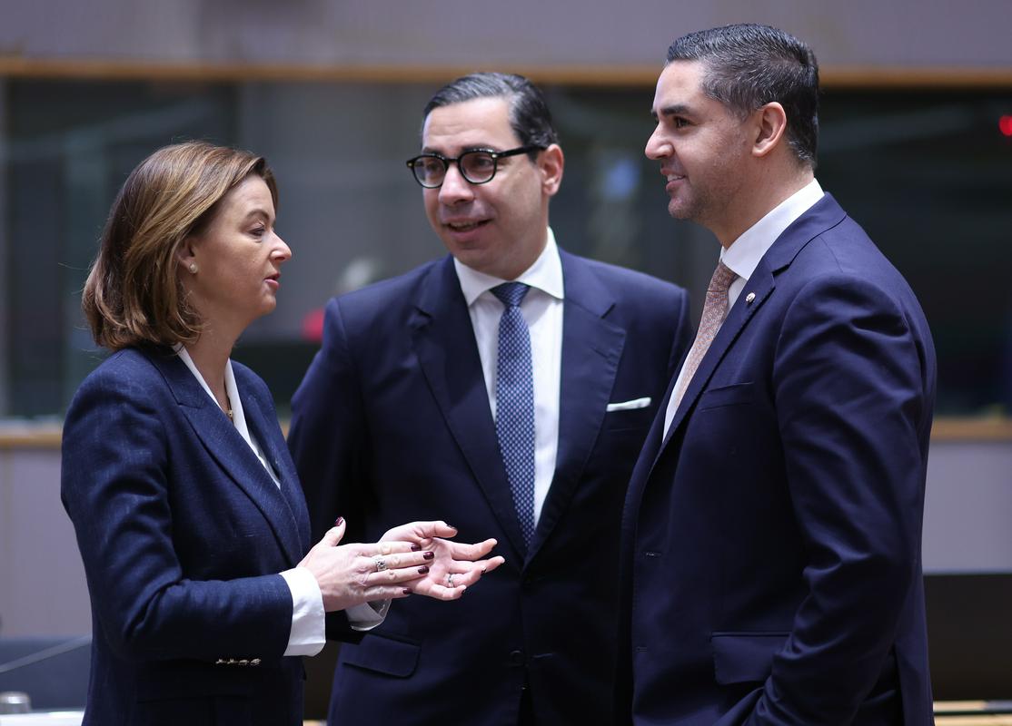 ΥΠΕΞ: Θα εργαστούμε ώστε η ΕΕ να συνεχίσει να στέκεται στο πλευρό της Ουκρανί