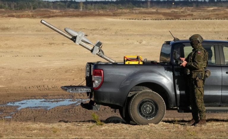 Ολλανδία: Έκανε χρήση όπλων εναντίον drones που πετούσαν πάνω από βάση