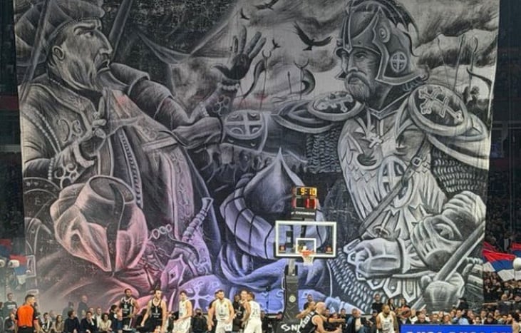 Έξαλλοι οι Τούρκοι με πανό της Παρτιζάν:Σέρβος ιππότης σκοτώνει τον Μουράτ Α’