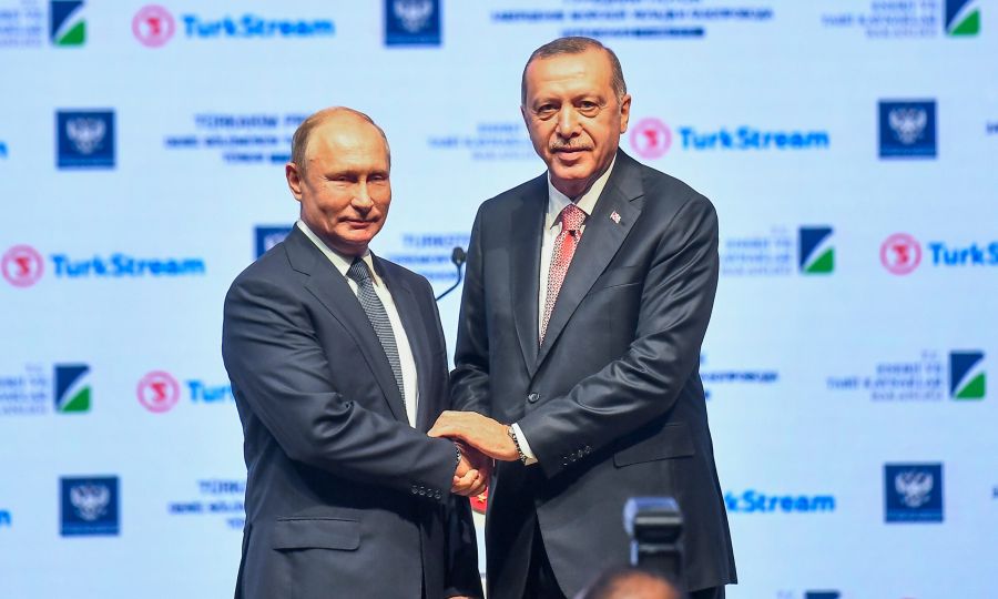 Ο Ερντογάν δήλωσε πως θα μιλήσει αύριο με τον Πούτιν για την Ουκρανία