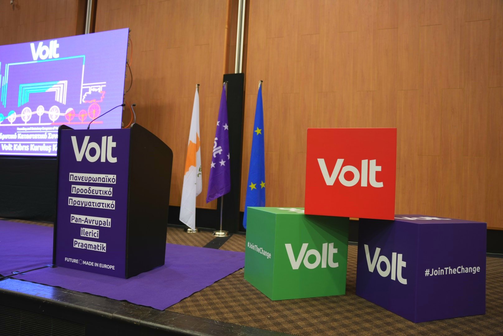 Volt Κύπρου: Μεταξύ σοβαρού και αστείου οι λόγοι παραίτησης του κ. Αγγελίδη