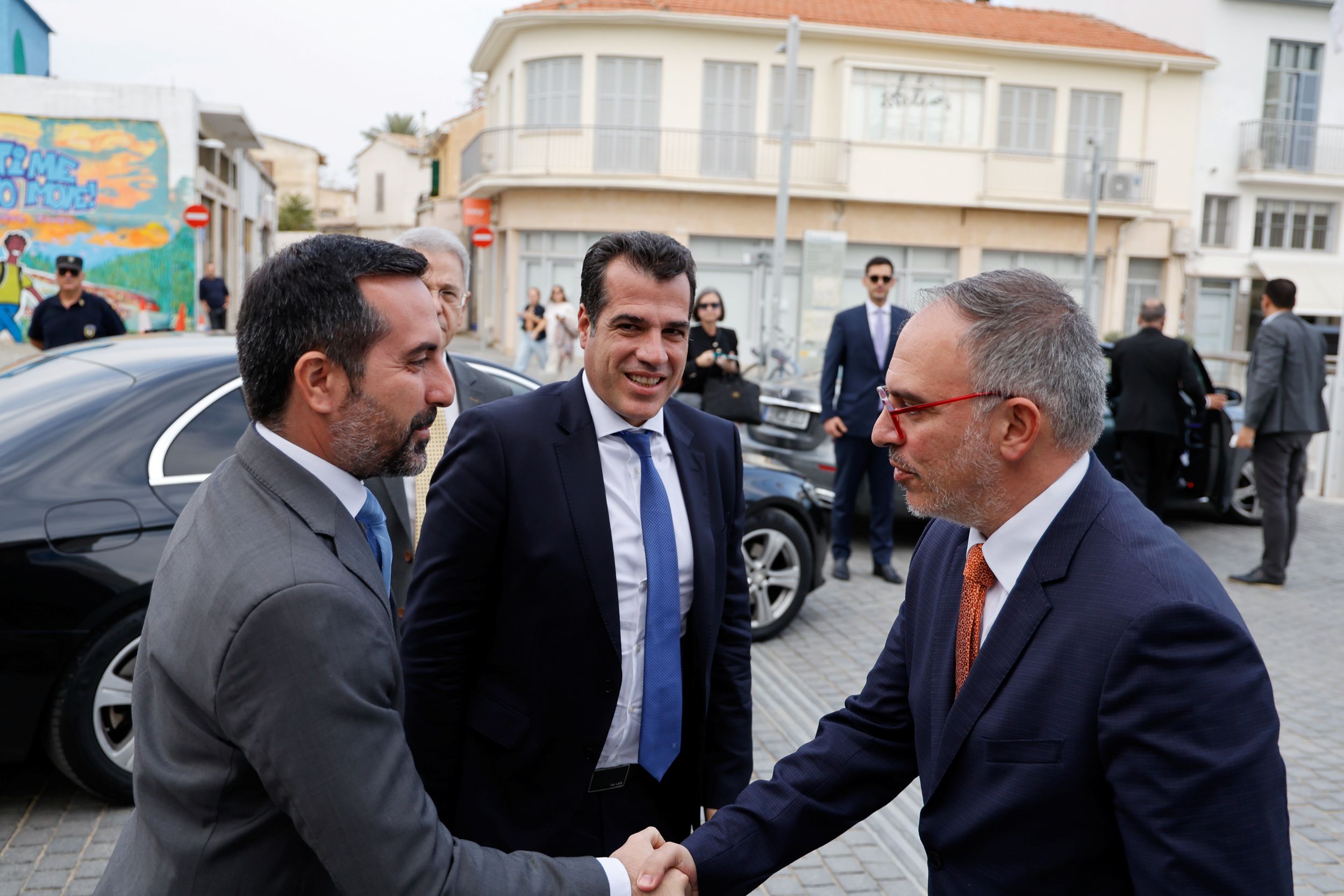 Ιωαννίδης-Πλεύρης: Τόνισαν τη σημασία εφαρμογής Συμφώνου ΕΕ για Μετανάστευση