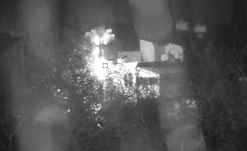 Κεραυνός χτύπησε την καρδιά της Λεμεσού- Βίντεο από το σημείο που άρπαξε φωτιά