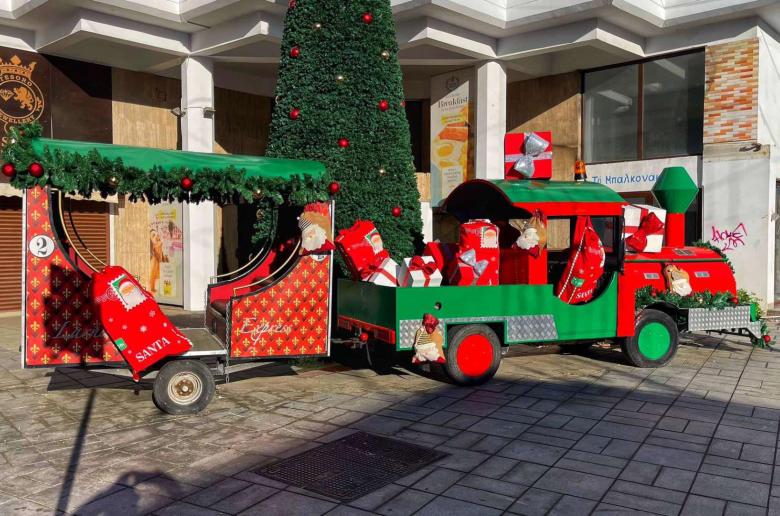 Λάρνακα: Άγνωστοι βανδάλισαν και έκλεψαν μέρος χριστουγεννιάτικου διάκοσμου