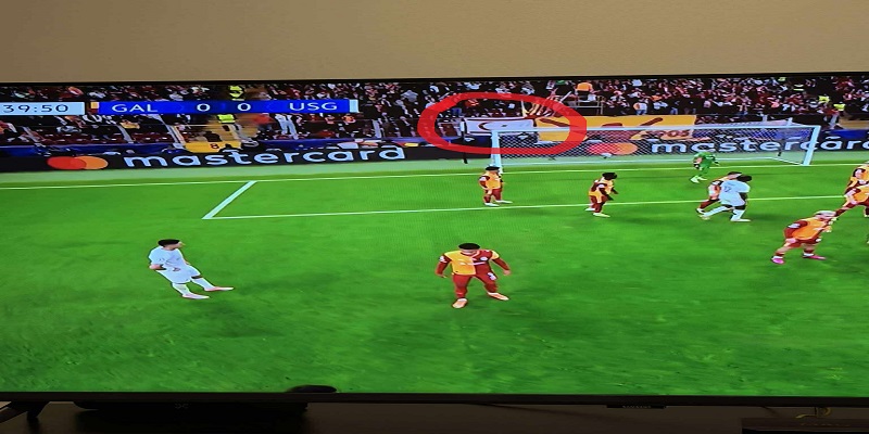 Σημαία του ψευδοκράτους ανήρτησαν οι οπαδοί της «Γαλατά» στο Champions League