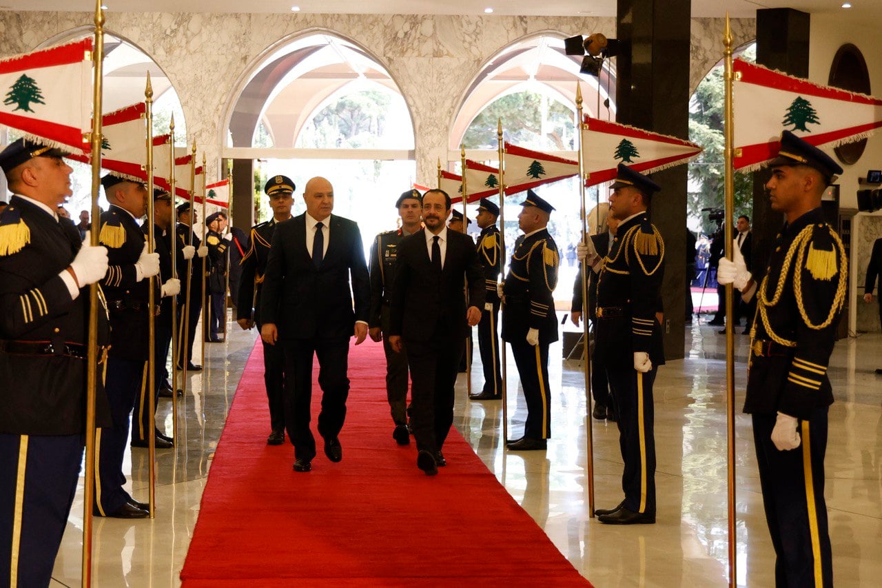 ΠτΔ: Υπογραφή οριοθέτησης ΑΟΖ και συμφωνία ηλεκτρικής διασύνδεσης με Λίβανο
