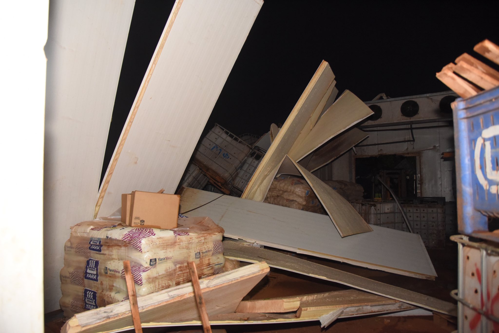 «Κάτι παρόμοιο δεν έζησα ποτέ»: Βίντεο από τον ανεμοστρόβιλο στο Αυγόρου