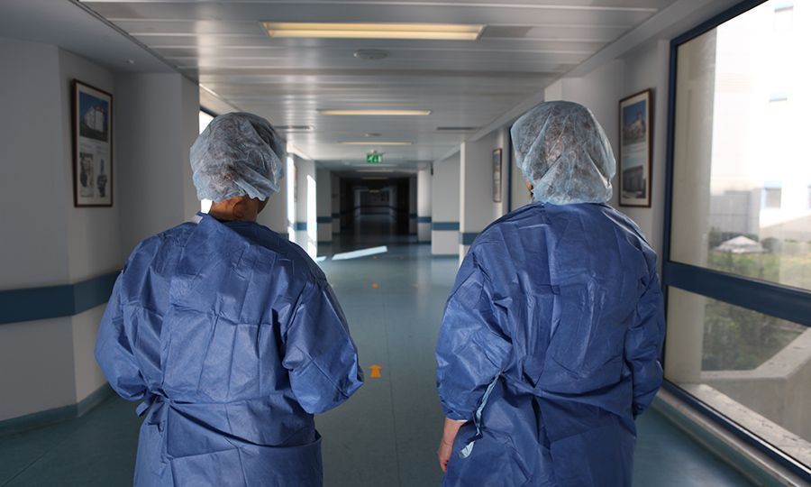 Με απεργία προειδοποιούν οι νοσηλευτές