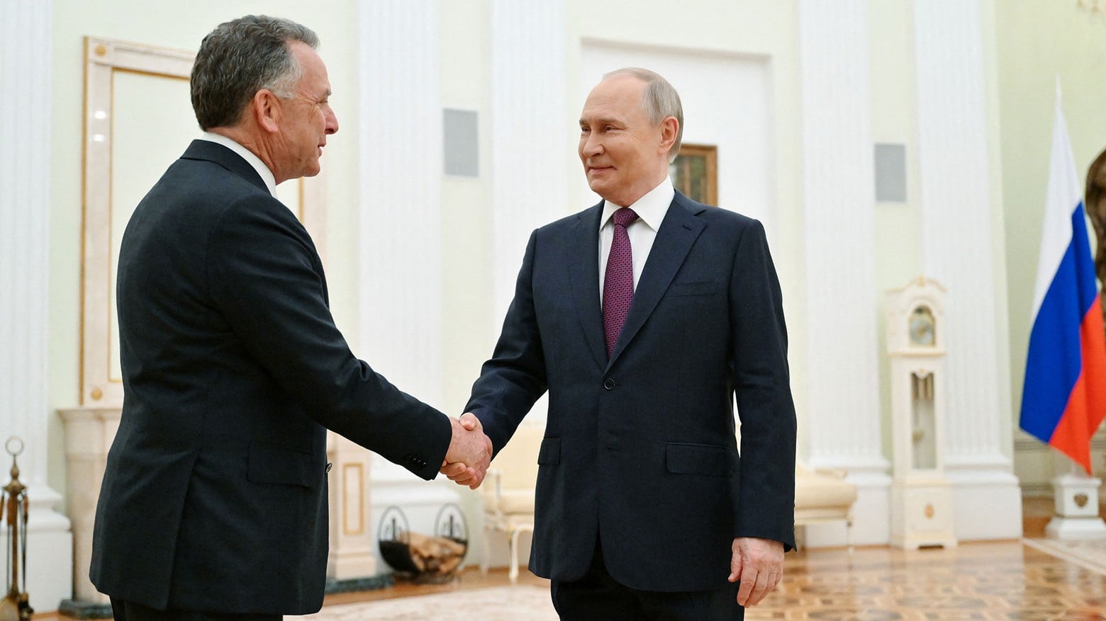 Ρωσία: Η διαρροή της κλήσης Γουίτκοφ – Ουσάκοφ ισοδυναμεί με υβριδικό πόλεμο