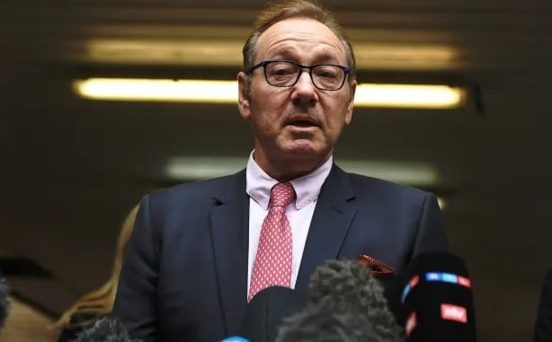 Τρεις νέες αγωγές για σεξουαλική επίθεση για Κέβιν Σπέισι στο Λονδίνο