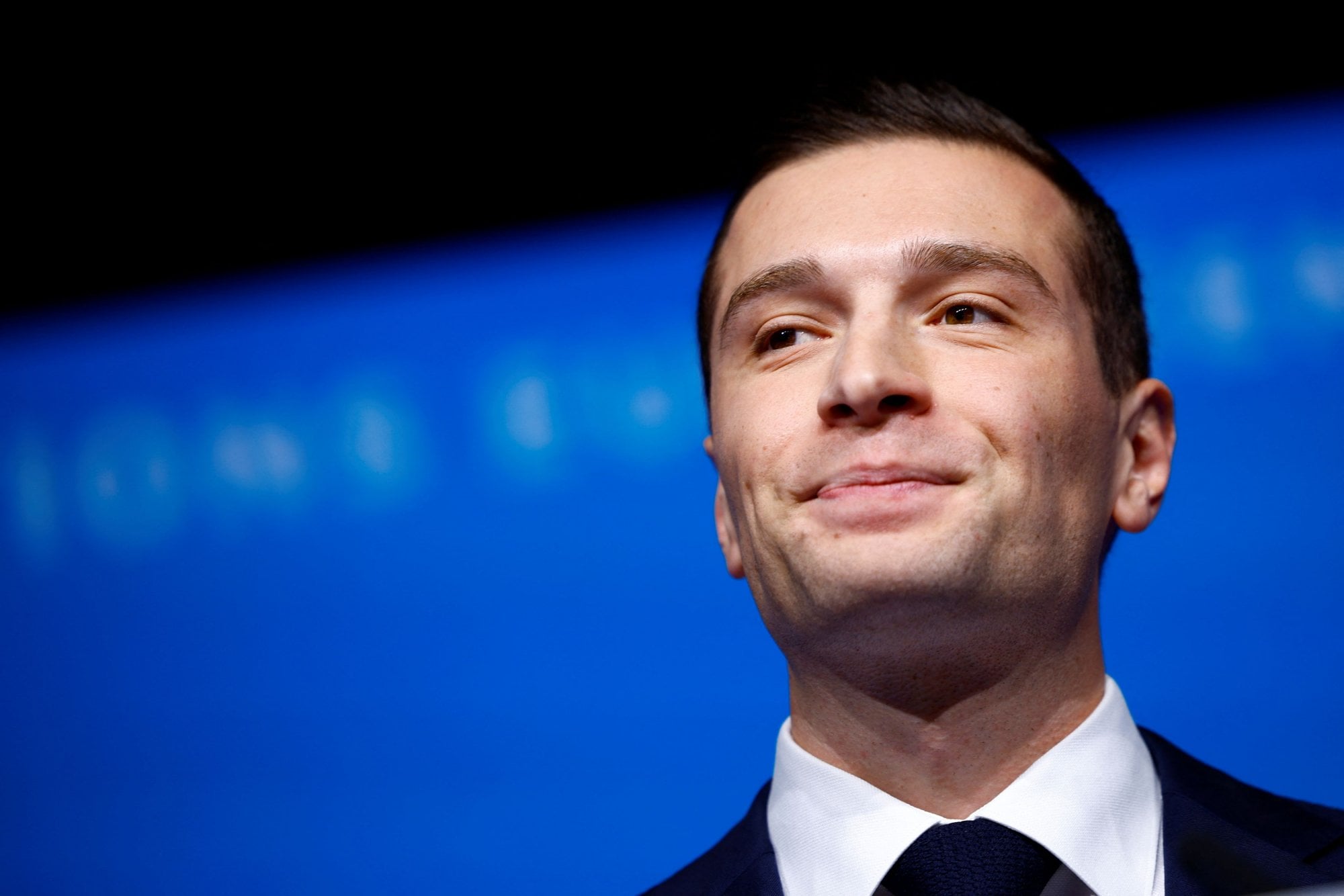 Δημοσκόπηση-Γαλλία:Φαβορί η ακροδεξιά με Μπαρντελά για Προεδρικές Εκλογές 2027