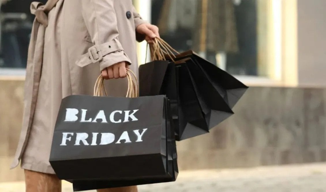 Black Friday: «Δεν υπήρχαν δελεαστικές προσφορές – Πολλοί έφυγαν χωρίς τσάντα»
