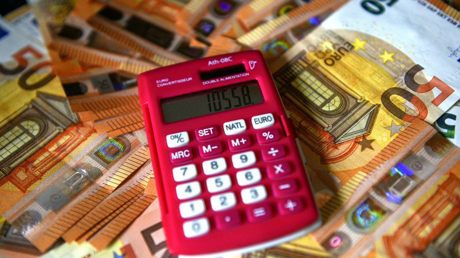 Έφ. Φορολογίας: Για κάθε €1.000 αύξηση αφορολόγητου χάνονται έσοδα €30 εκ