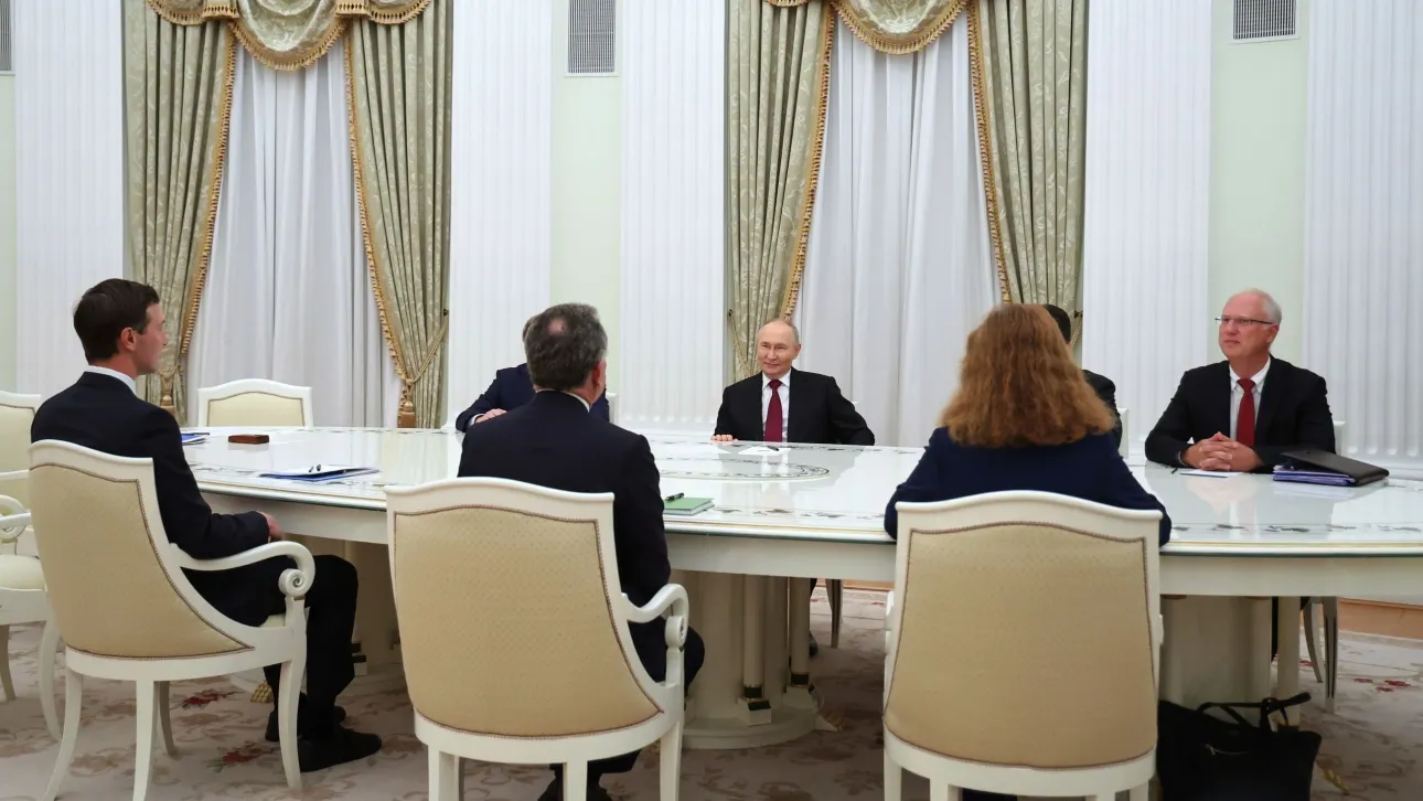 Sky News: Ο Πούτιν θέλει να επιστρέψει στο σχέδιο 28 σημείων για την Ουκρανία