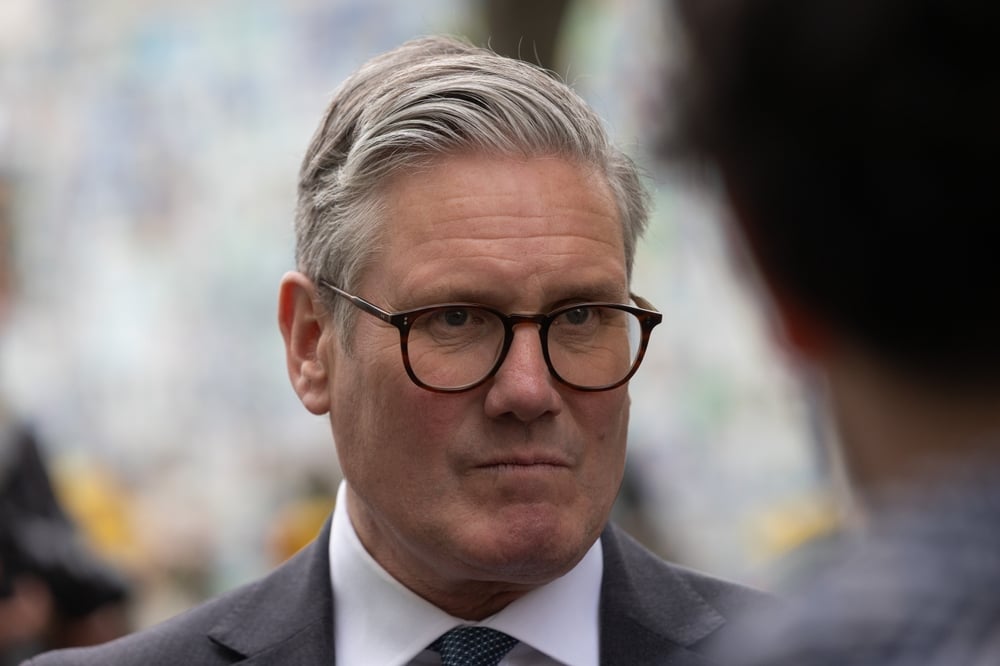 Βρετανία: «Ιδια παντιέρα παλικαρισμών» η προειδοποίηση Πούτιν για πόλεμο με ΕΕ