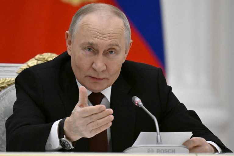 Πούτιν: Η Ρωσία θα καταλάβει το Ντονμπάς με όλα τα διαθέσιμα μέσα