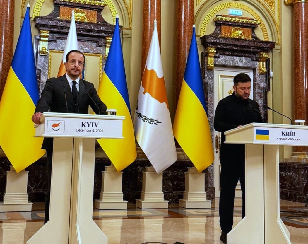 ΠτΔ σε Ζελένσκι: Γνωρίζουμε από πρώτο χέρι τι σημαίνει εισβολή και κατοχή