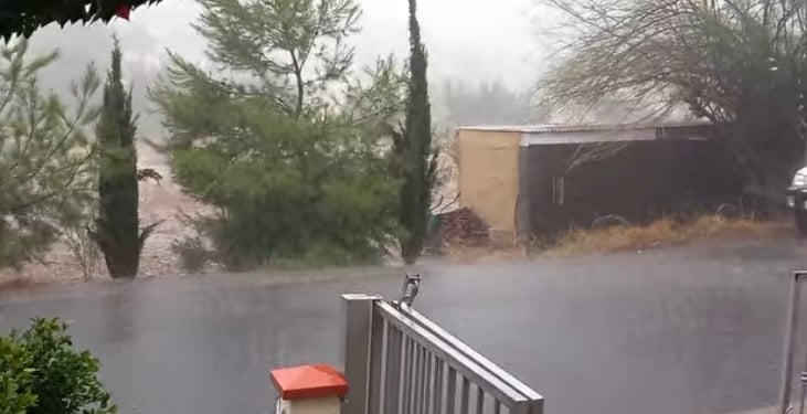 ΒΙΝΤΕΟ: Έντονα φαινόμενα έφερε ο Byron σε διάφορα σημεία της Κύπρου