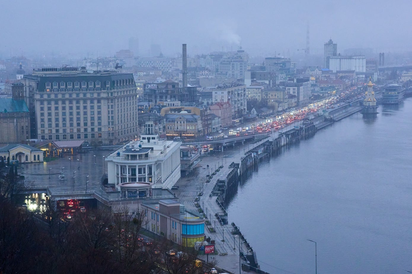 Ρωσικά drones και πύραυλοι έπληξαν σιδηροδρομικό κόμβο κοντά στο Κίεβο