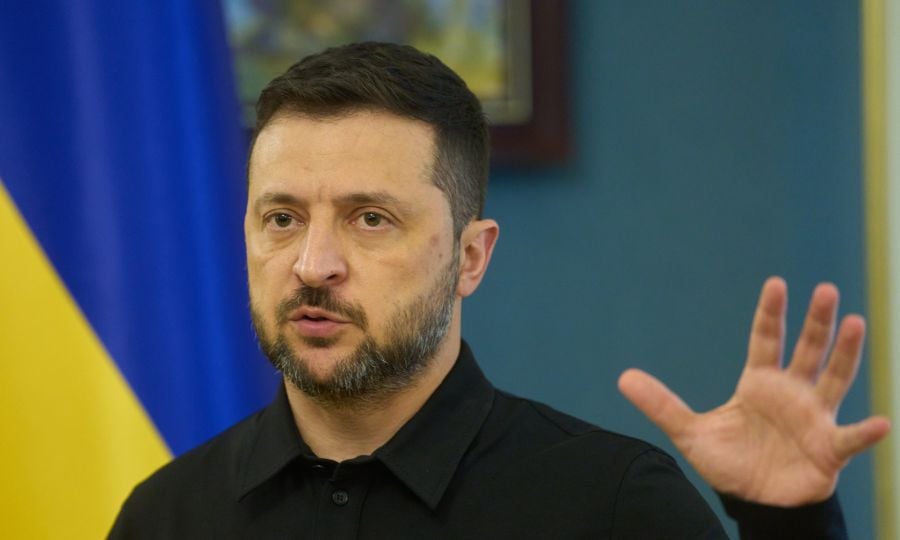 Ο Μακρόν θα συναντηθεί με Ζελένσκι, Στάρμερ και Μερτς τη Δευτέρα στο Λονδίνο