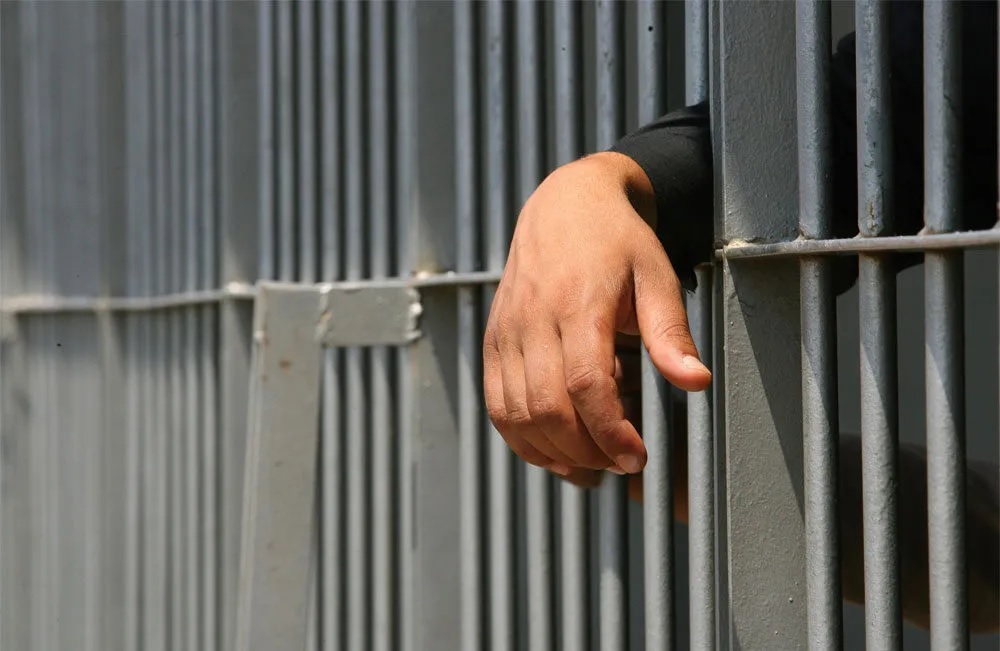 Στη φυλακή για 10 χρόνια 23χρονος για ναρκωτικά